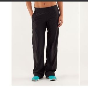 Lululemon lined - dog runner pants NAVY. 6